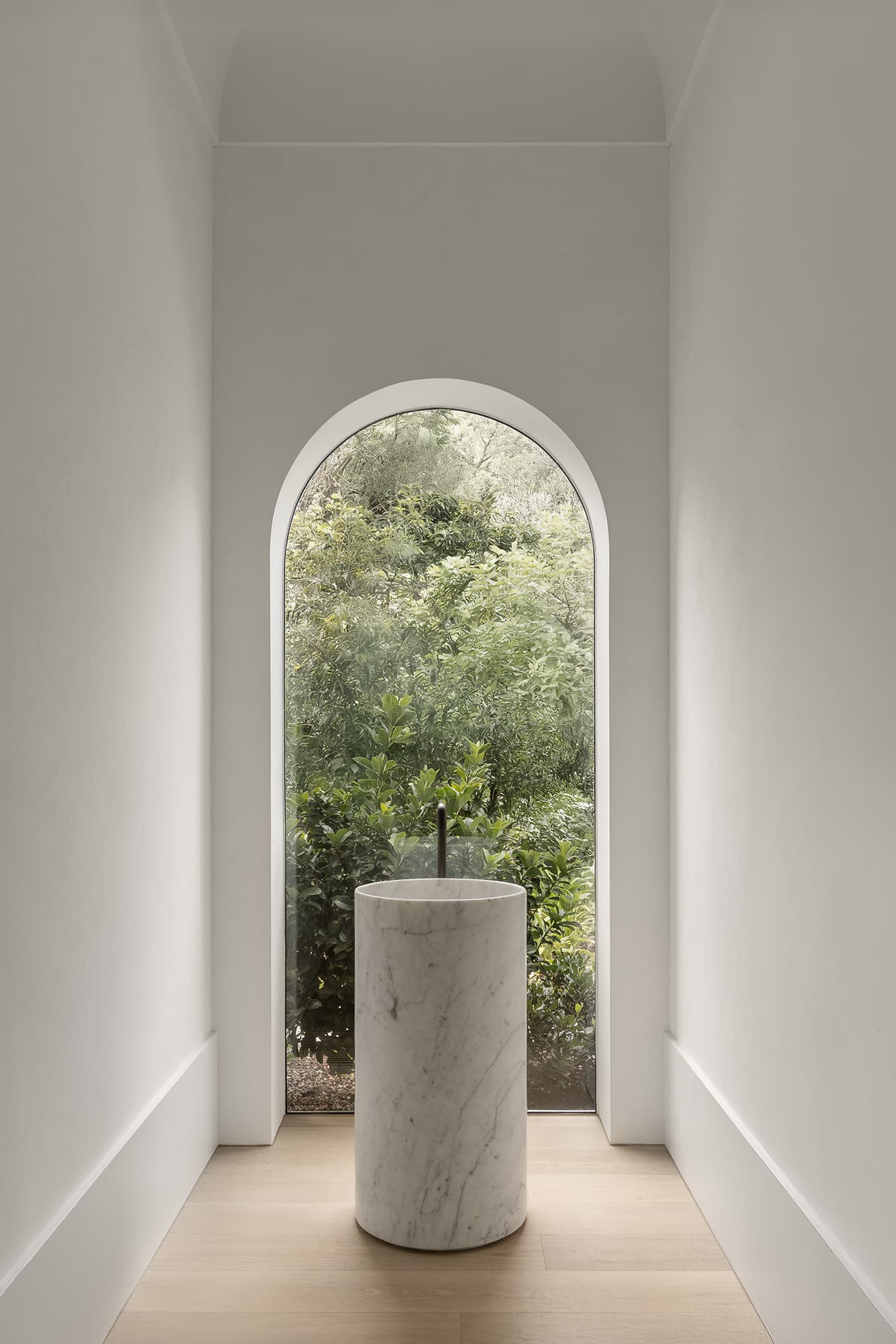 Williamstown Residence by Adam Kane Architects