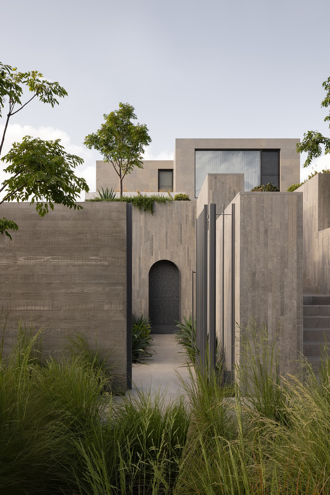 Cliff House by Finnis Architects